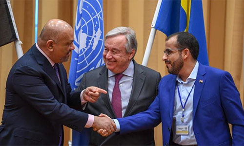 representantes de las partes enfrentadas en Yemen junto a Antonio Guterres Teherán aplaude los acuerdos logrados sobre Yemen